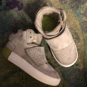 👶Toddler shoes👶 Adidas tubular Invader strap